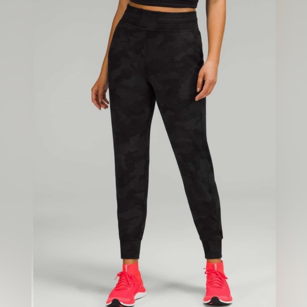 Lululemon ready to rulu jogger